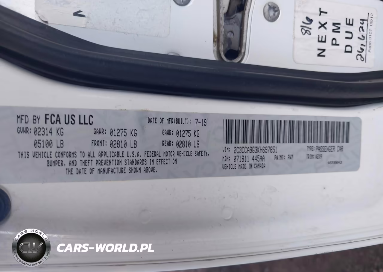 2019 Chrysler 300 300S VIN:2C3CCABG3KH697851 - 9