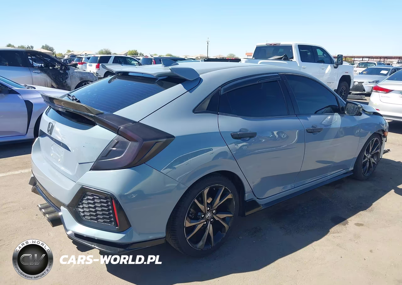 2017 Honda Civic Sport Touring VIN:SHHFK7H97HU233109 - 4