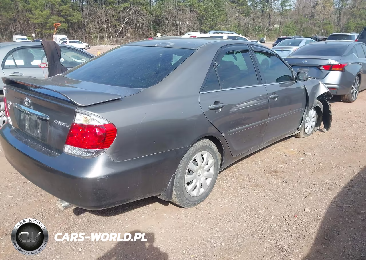 2006 Toyota Camry Le VIN:4T1BE32K16U696519 - 4