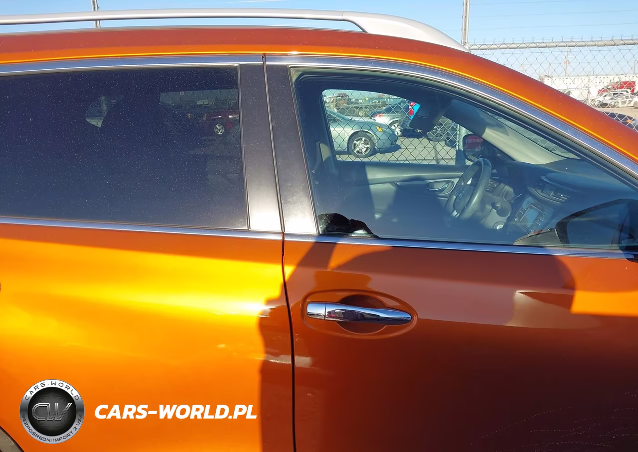 2017 Nissan Rogue S VIN:5N1AT2MTXHC836612 - 14