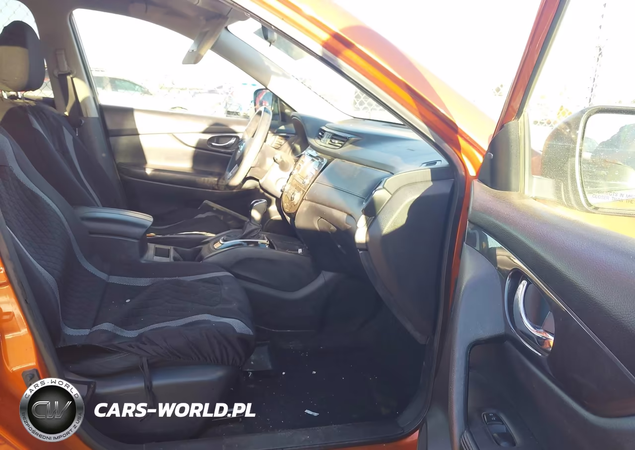 2017 Nissan Rogue S VIN:5N1AT2MTXHC836612 - 5