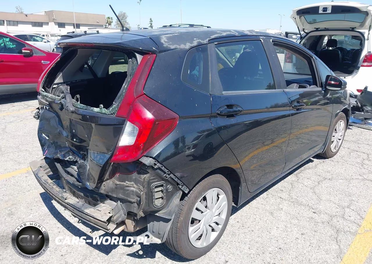 2016 Honda Fit Lx VIN:JHMGK5H56GS011815 - 4