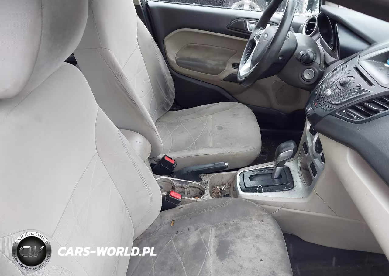 2014 Ford Fiesta Se VIN:3FADP4BJXEM215633 - 5