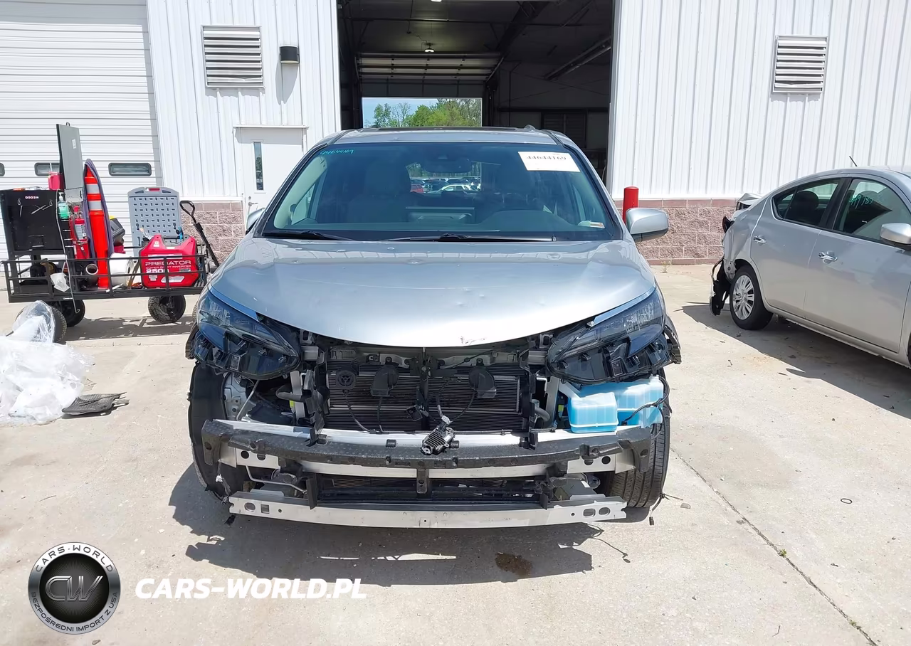 2025 Toyota Sienna Xle VIN:5TDJRKEC3SS246632 - 12