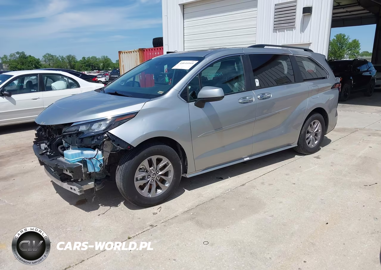 2025 Toyota Sienna Xle VIN:5TDJRKEC3SS246632 - 2