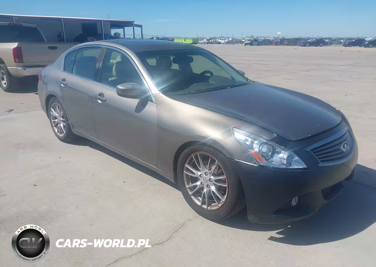 2012 Infiniti G37 Journey