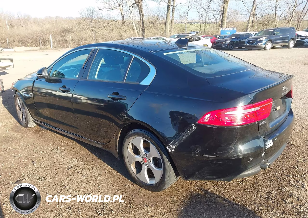 2017 Jaguar Xe VIN:SAJAR4BG6HA977808 - 3