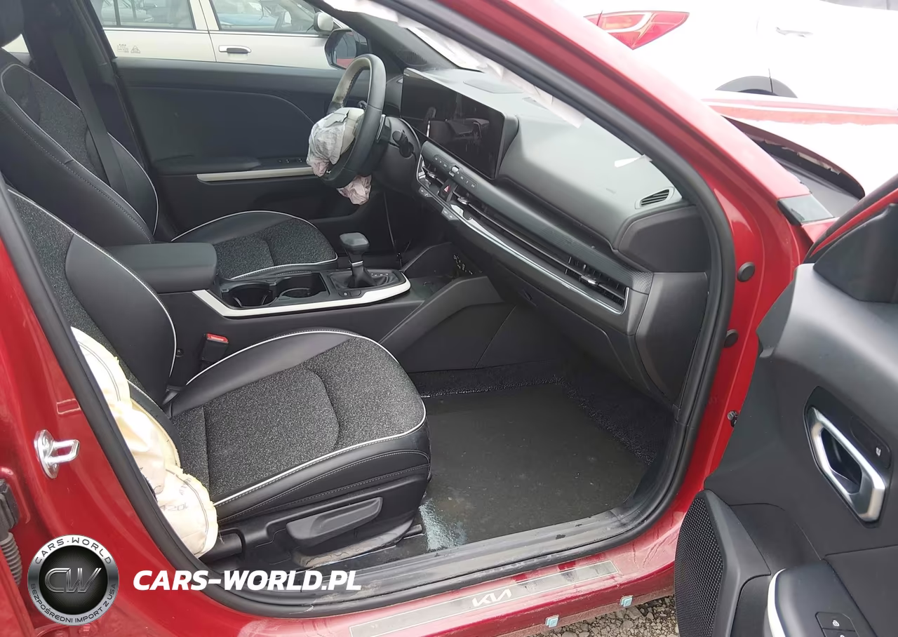 2025 Kia K4 Gt-Line VIN:3KPFW4DE6SE131157 - 5