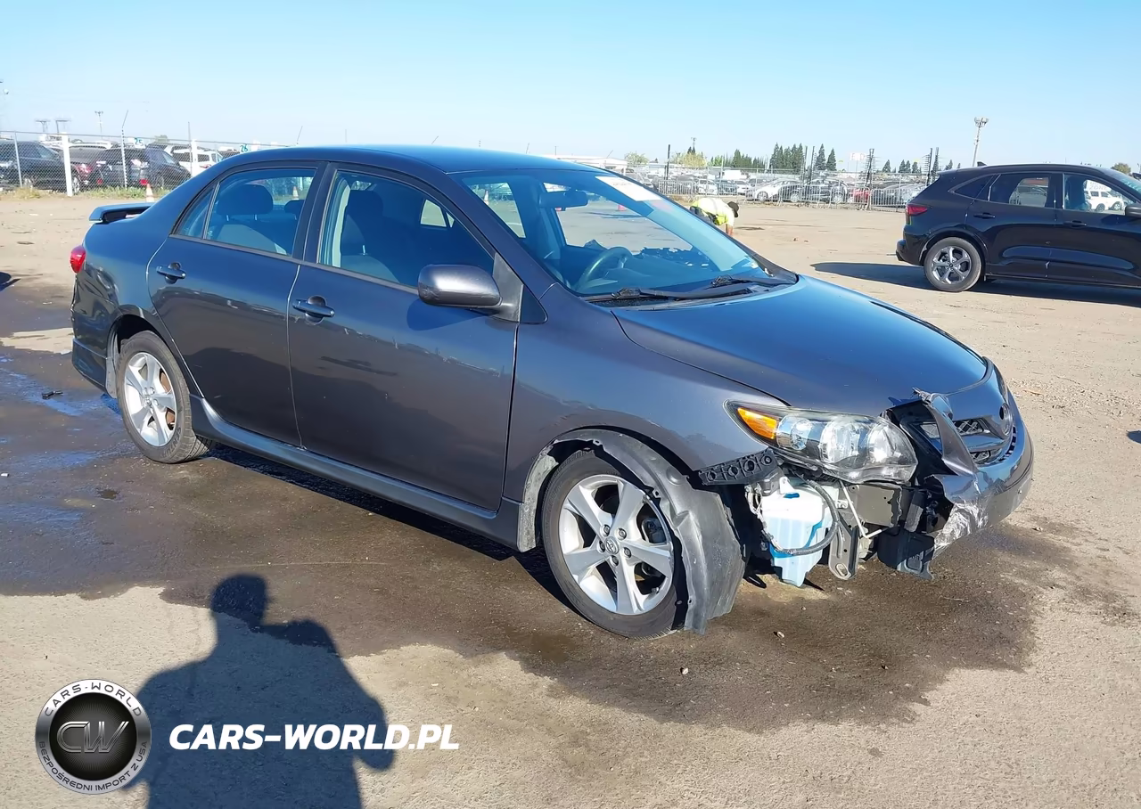 2013 Toyota Corolla S – zdjęcie 1 z 17