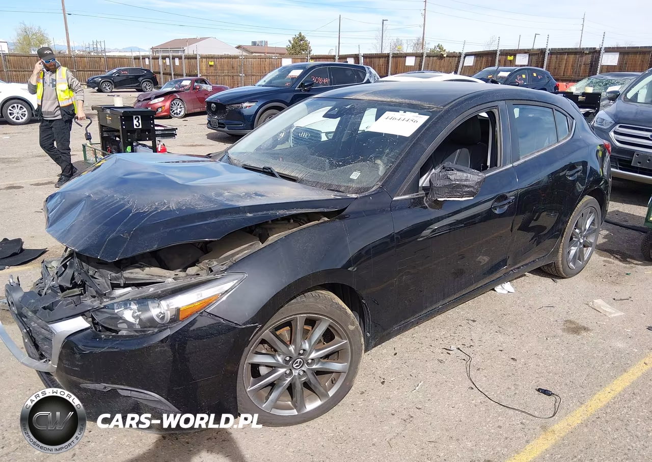 2018 Mazda Mazda3 Touring VIN:3MZBN1L31JM182387 - 2