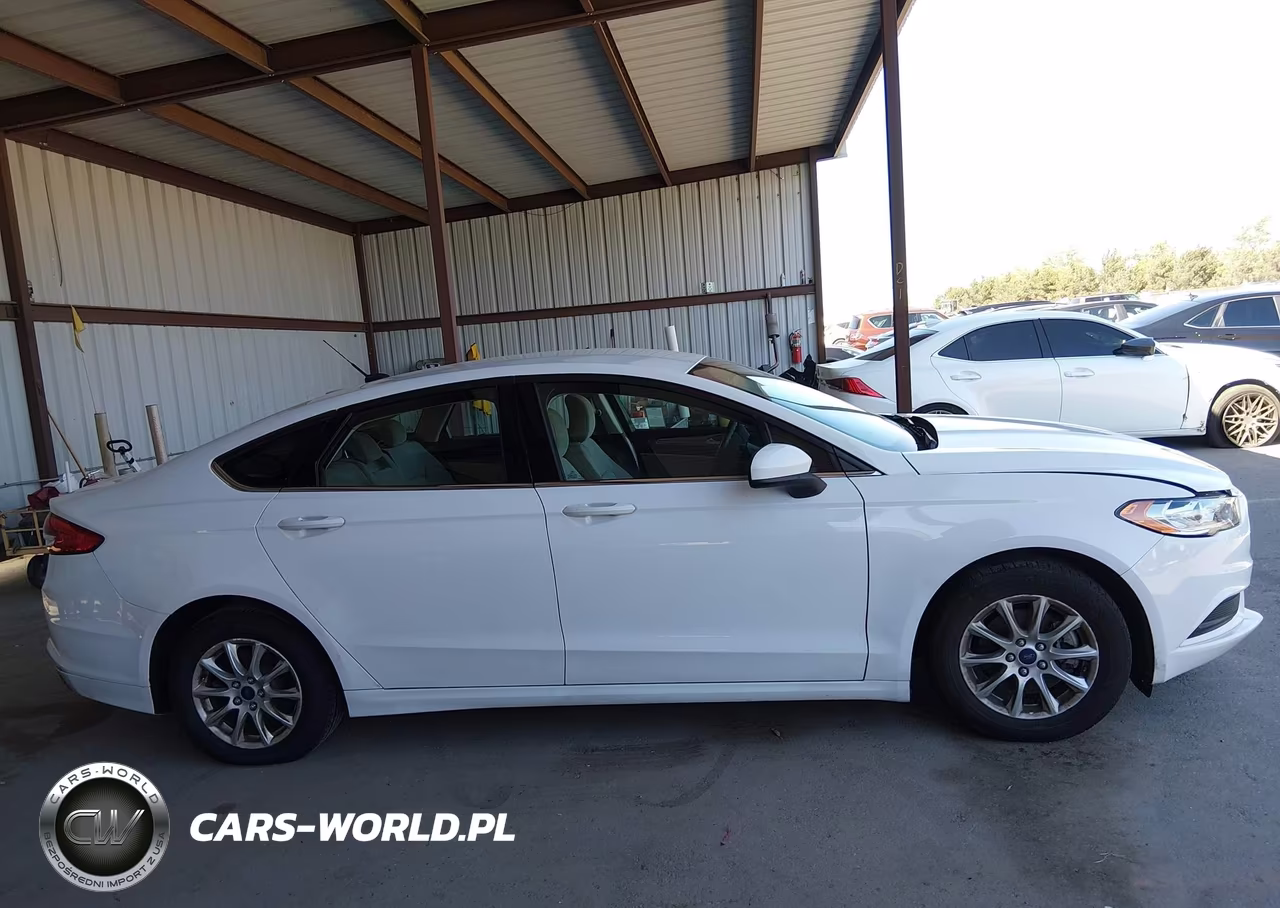 2017 Ford Fusion S VIN:3FA6P0G74HR190332 - 13