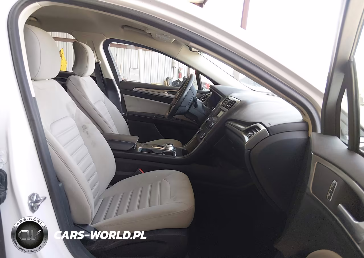 2017 Ford Fusion S VIN:3FA6P0G74HR190332 - 5