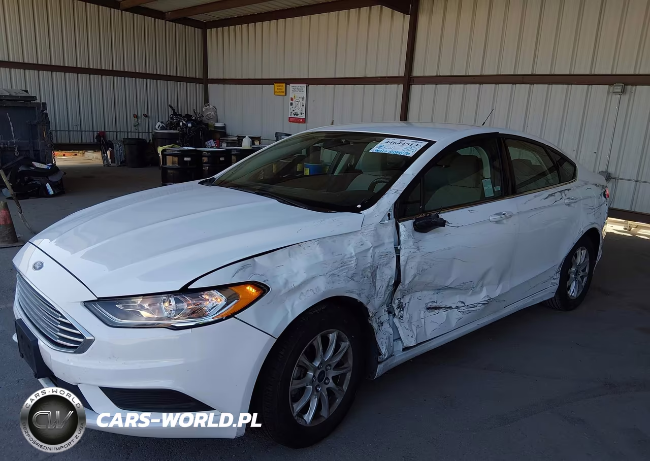 2017 Ford Fusion S VIN:3FA6P0G74HR190332 - 6