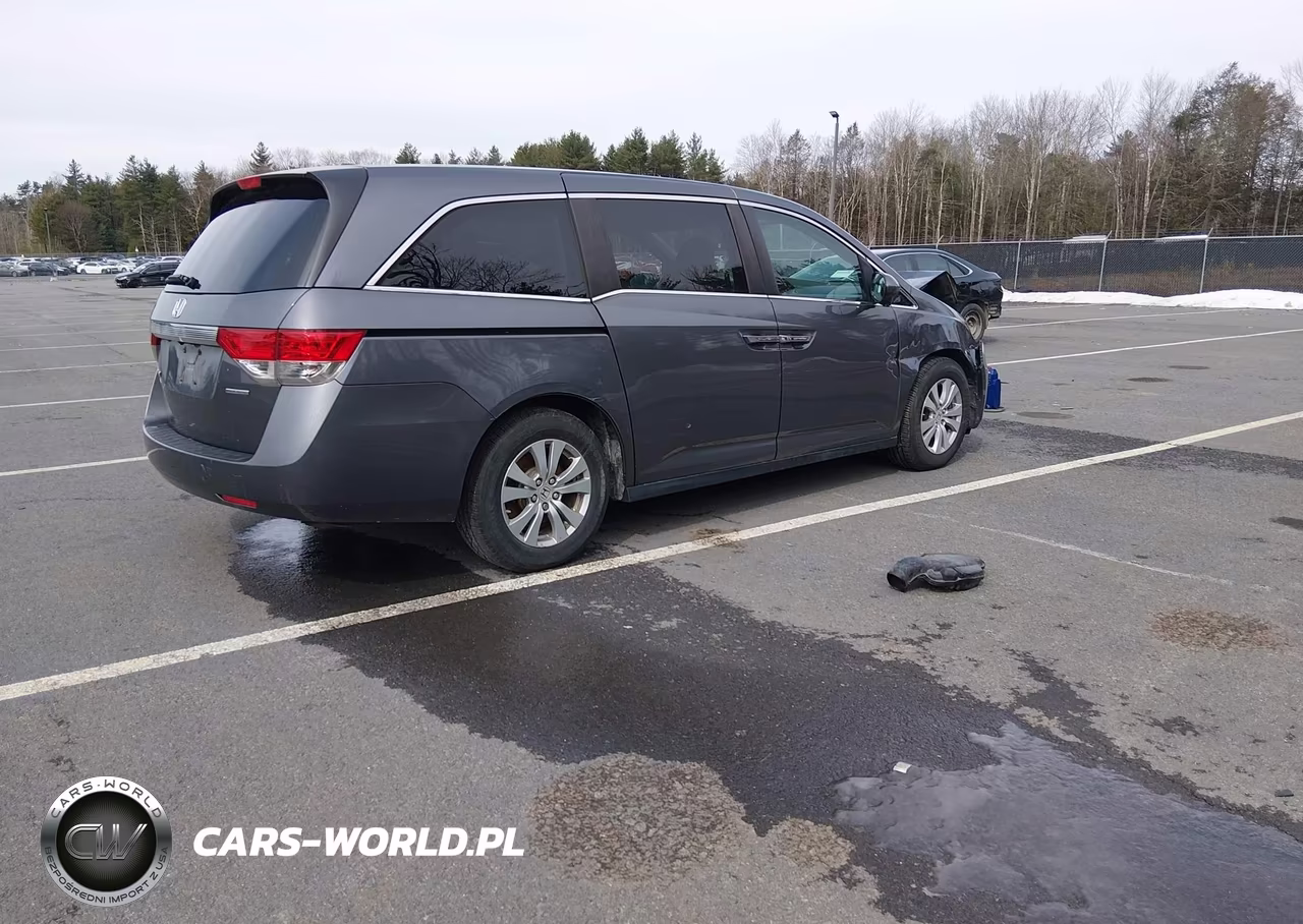 2016 Honda Odyssey Se VIN:5FNRL5H39GB131076 - 4
