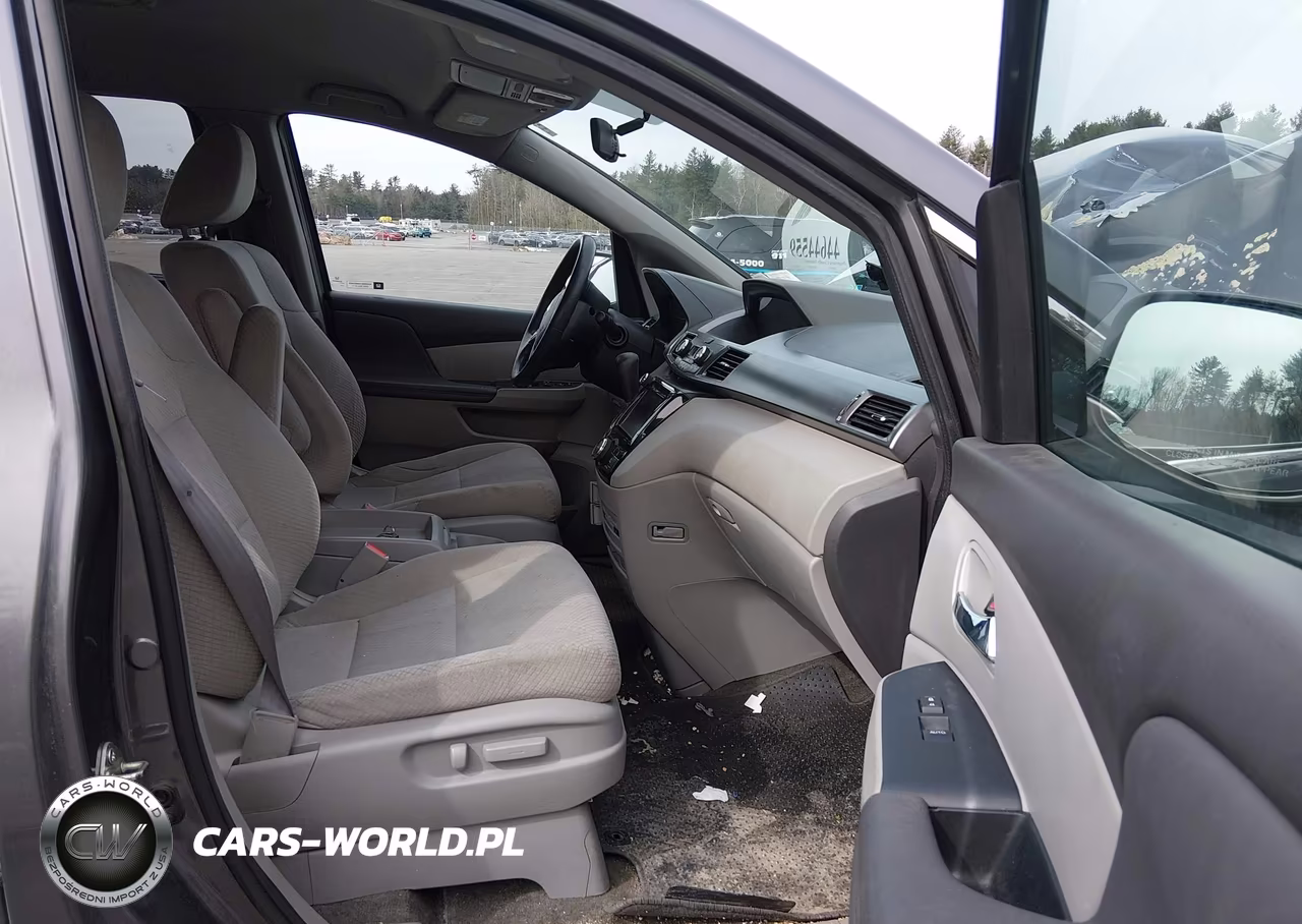 2016 Honda Odyssey Se VIN:5FNRL5H39GB131076 - 5