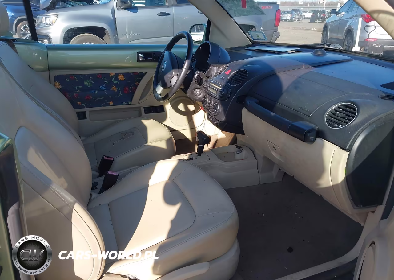 2008 Volkswagen New Beetle Se VIN:3VWRF31Y68M412571 - 5