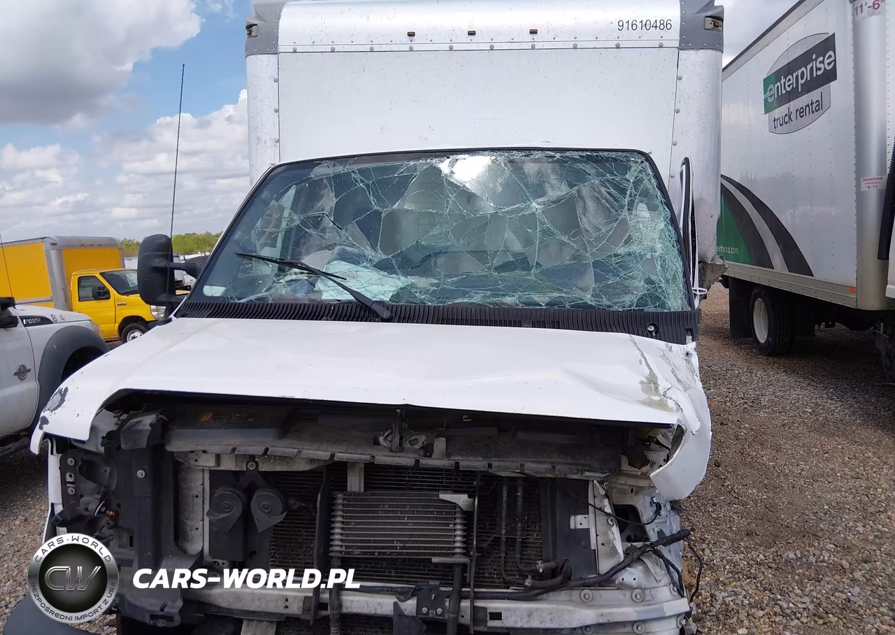 2018 Ford E-Series Cutaway VIN:1FDWE3FS6JDC25941 - 15