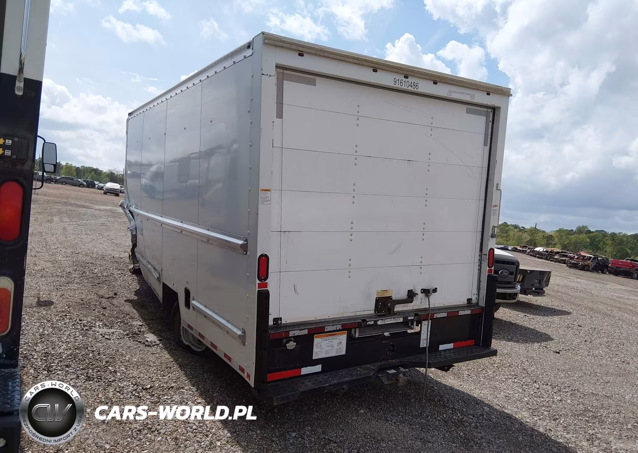 2018 Ford E-Series Cutaway VIN:1FDWE3FS6JDC25941 - 3