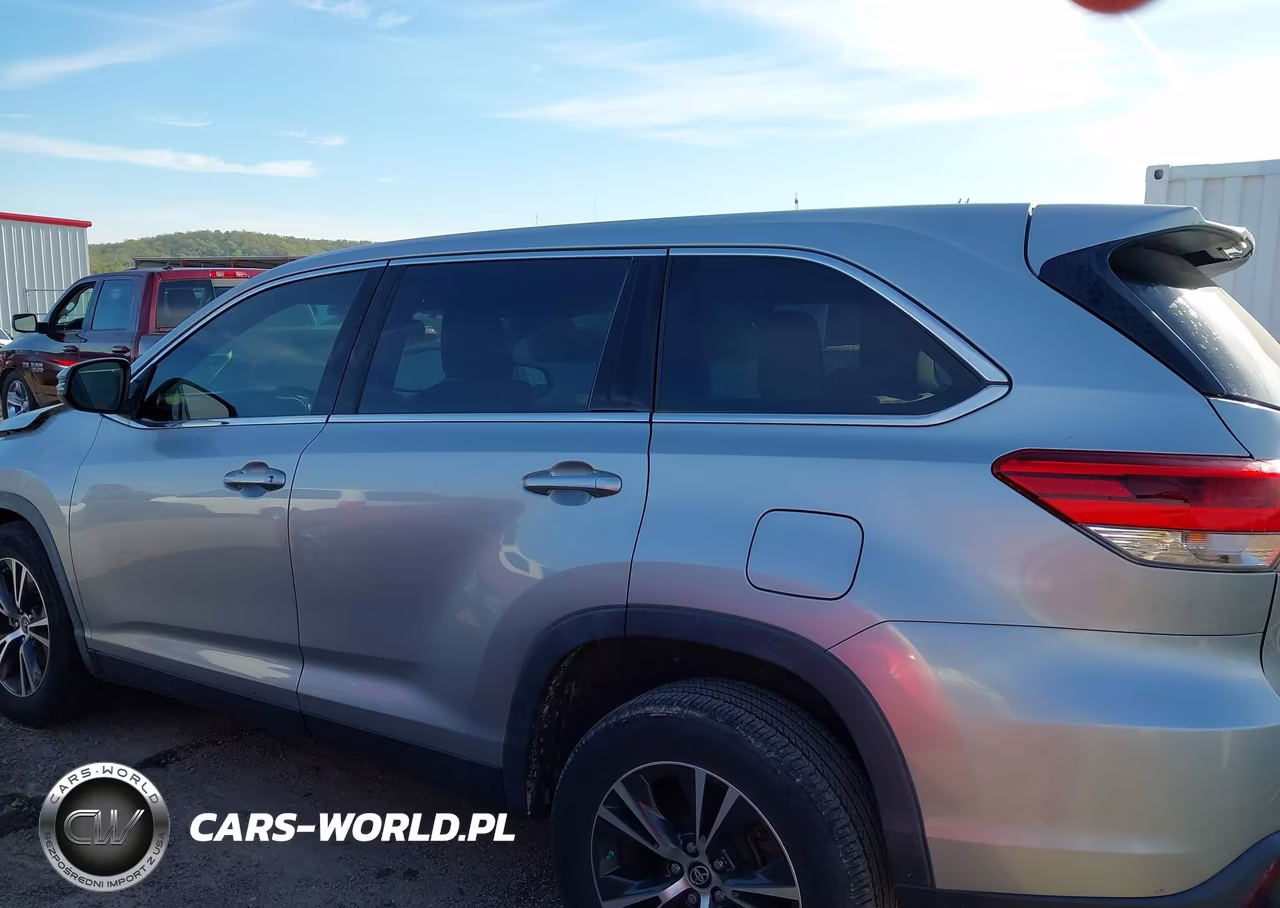 2019 Toyota Highlander Le VIN:5TDZARFHXKS057232 - 14