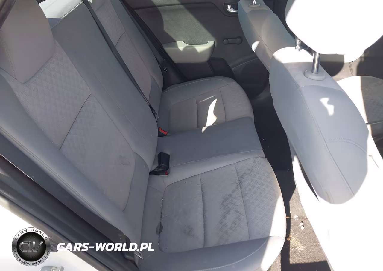 2018 Kia Rio Lx VIN:3KPA24AB4JE067652 - 8