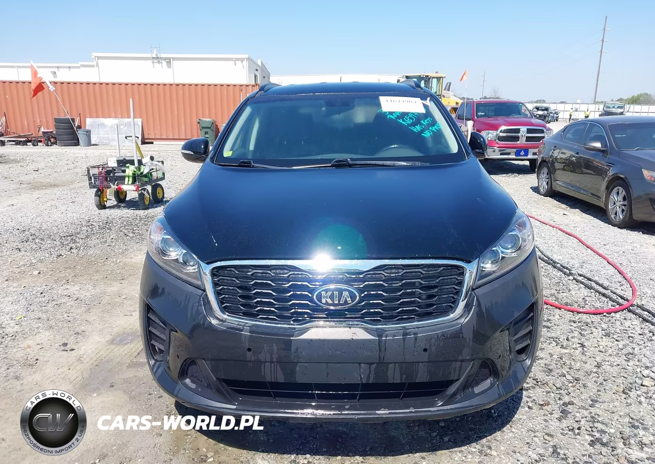 2019 Kia Sorento 3.3L S VIN:5XYPG4A58KG597763 - 12