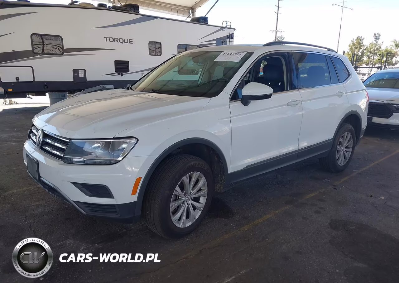 2020 Volkswagen Tiguan 2.0T Se-2.0T Se R-Line Black-2.0T Sel VIN:3VV2B7AX1LM026617 - 2