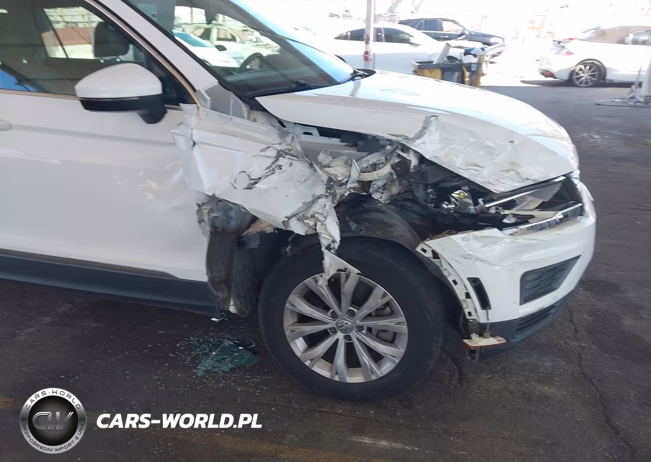 2020 Volkswagen Tiguan 2.0T Se-2.0T Se R-Line Black-2.0T Sel VIN:3VV2B7AX1LM026617 - 6