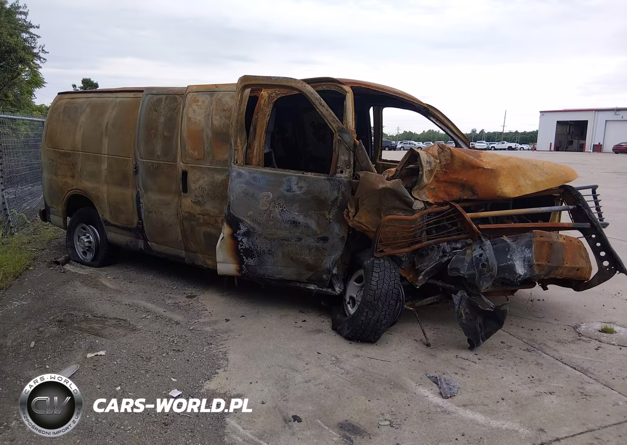 2012 Chevrolet Express 2500 Work Van – zdjęcie 1 z 15
