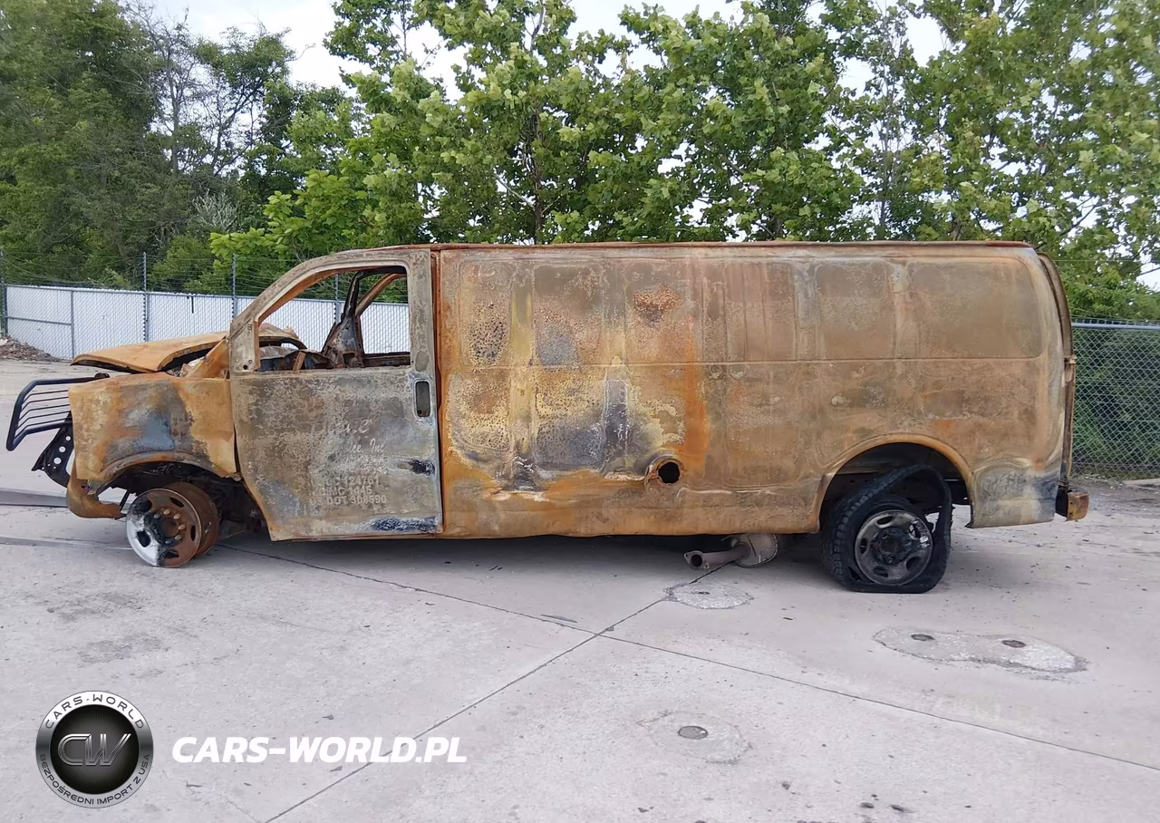 2012 Chevrolet Express 2500 Work Van VIN:1GCWGGCA8C1193256 - 13