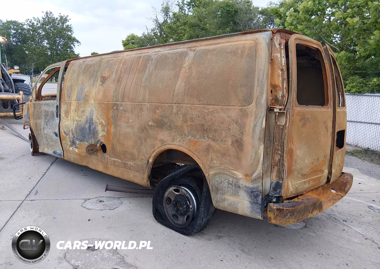 2012 Chevrolet Express 2500 Work Van VIN:1GCWGGCA8C1193256 - 3