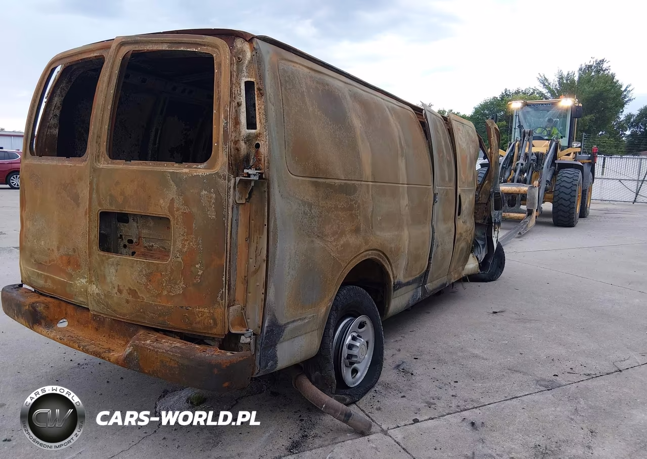 2012 Chevrolet Express 2500 Work Van VIN:1GCWGGCA8C1193256 - 4