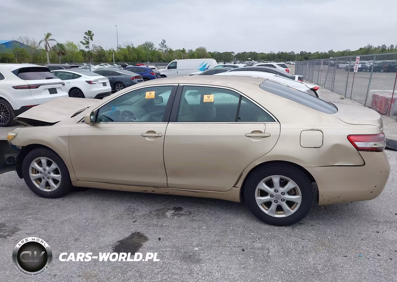 2011 Toyota Camry Le VIN:4T1BF3EKXBU633311 - 14