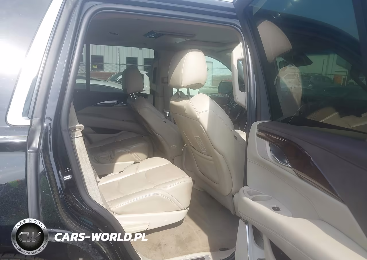 2015 Cadillac Escalade Luxury VIN:1GYS3BKJ8FR168615 - 8