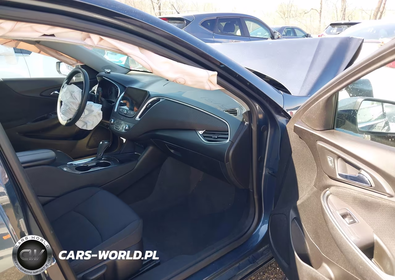 2019 Chevrolet Malibu Lt VIN:1G1ZD5ST7KF181333 - 5