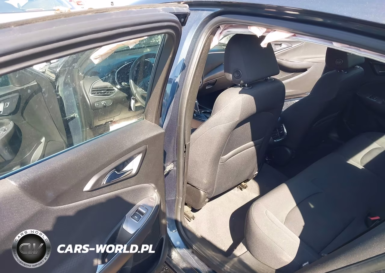 2019 Chevrolet Malibu Lt VIN:1G1ZD5ST7KF181333 - 8