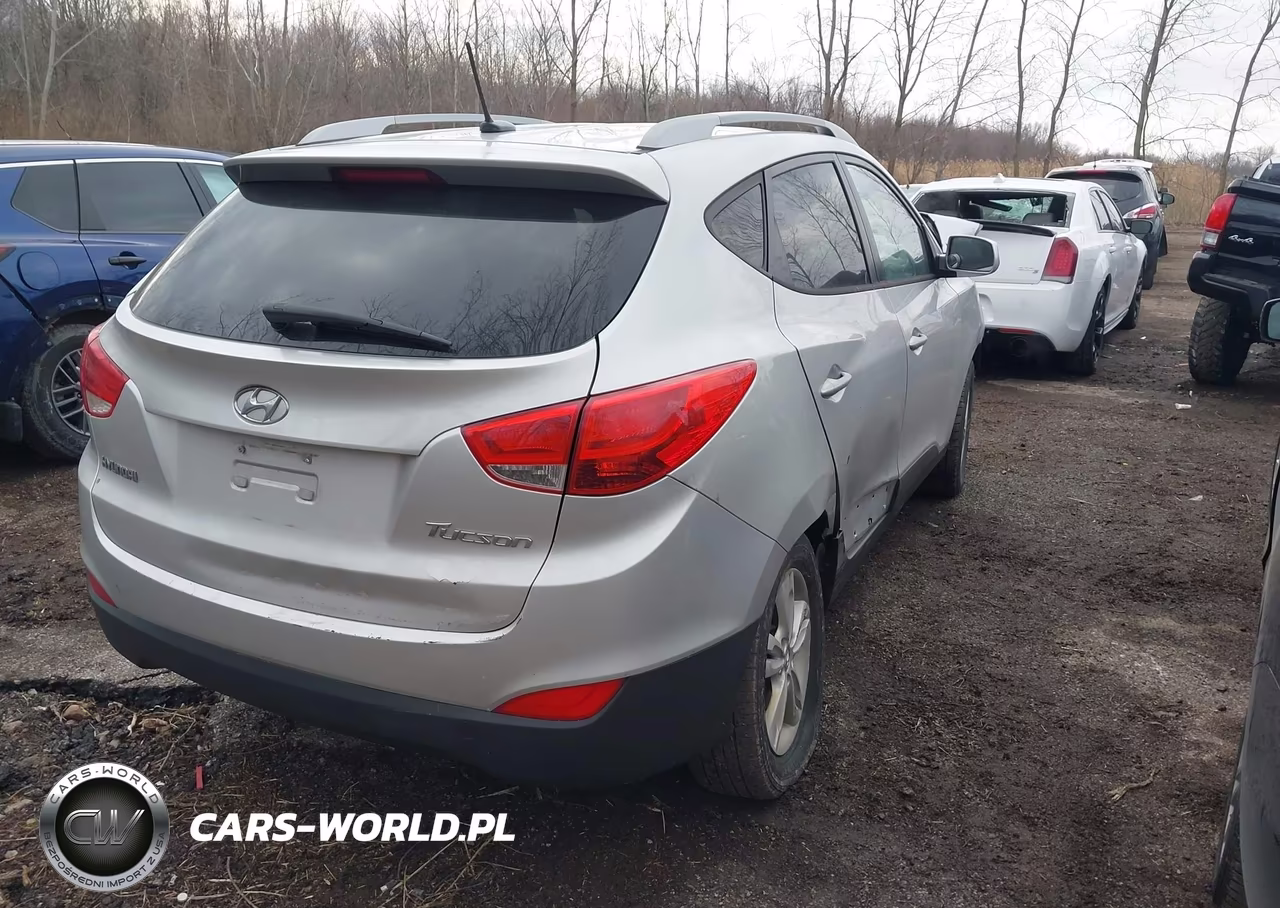 2011 Hyundai Tucson Gls VIN:KM8JU3AC9BU205620 - 4