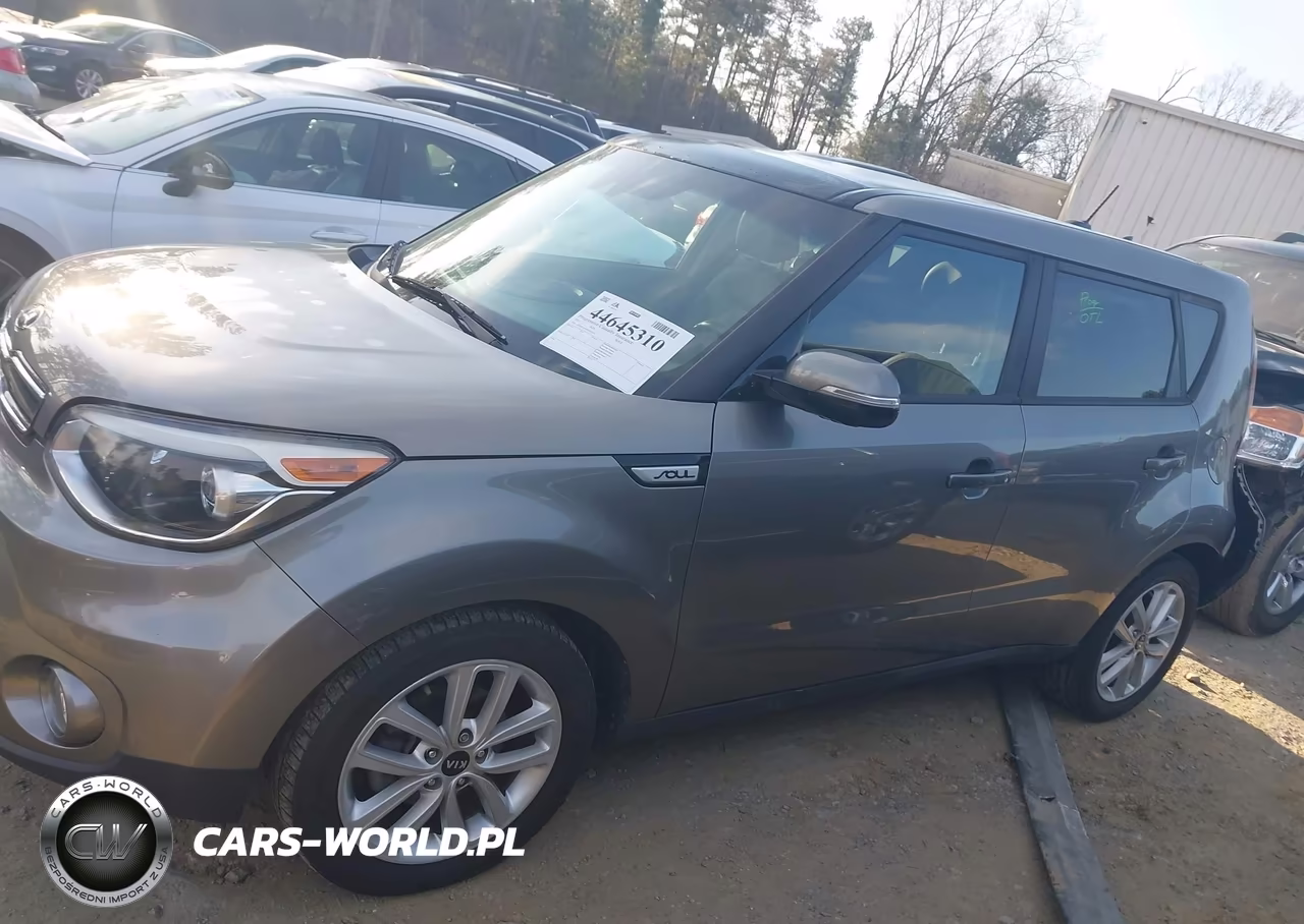 2017 Kia Soul + VIN:KNDJP3A51H7453610 - 14