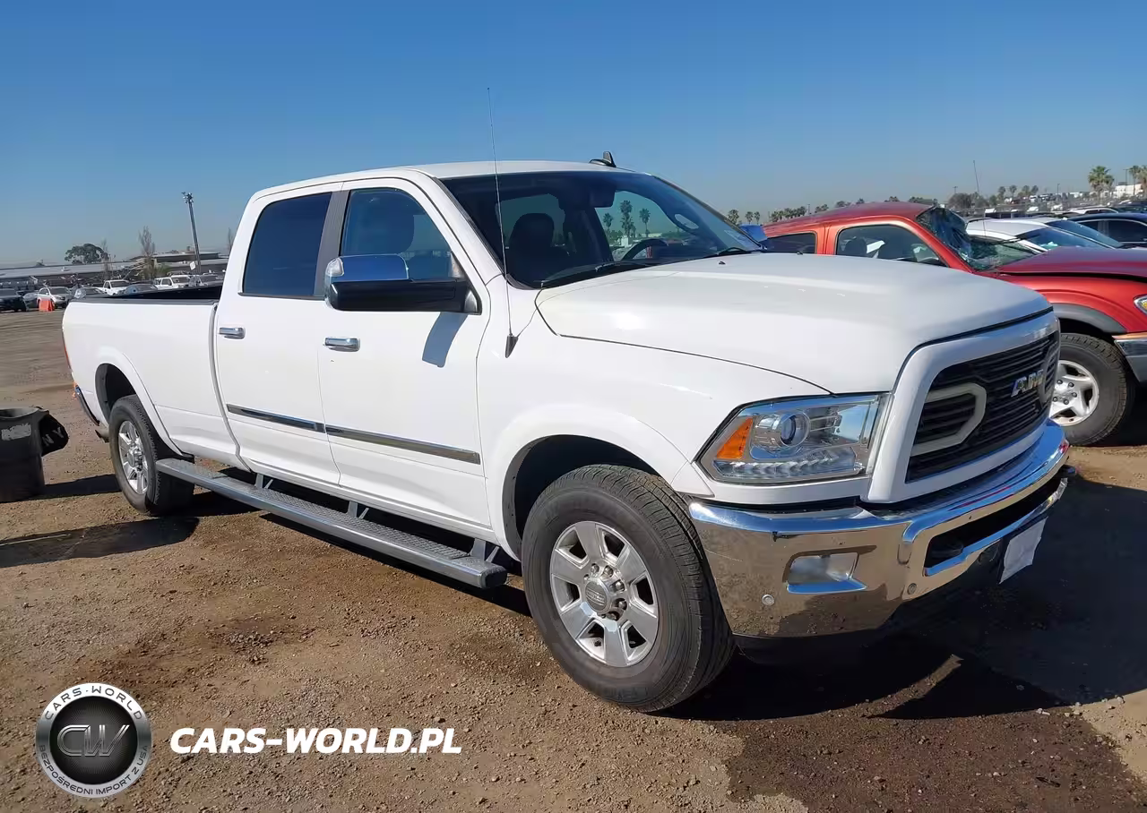 2017 Ram 3500 Laramie Longhorn 4X2 8' Box