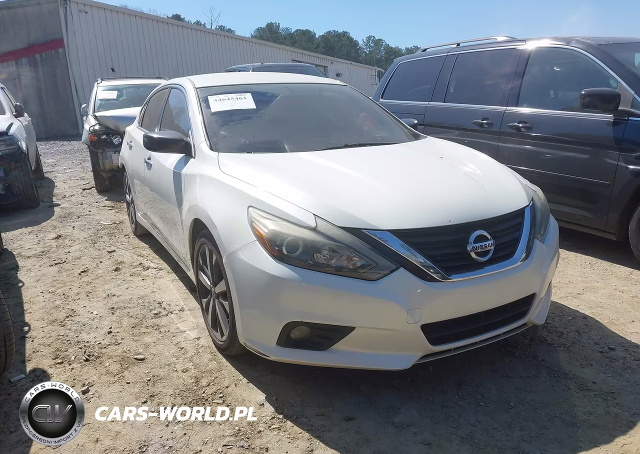 2017 Nissan Altima 2.5 Sr – zdjęcie 1 z 16