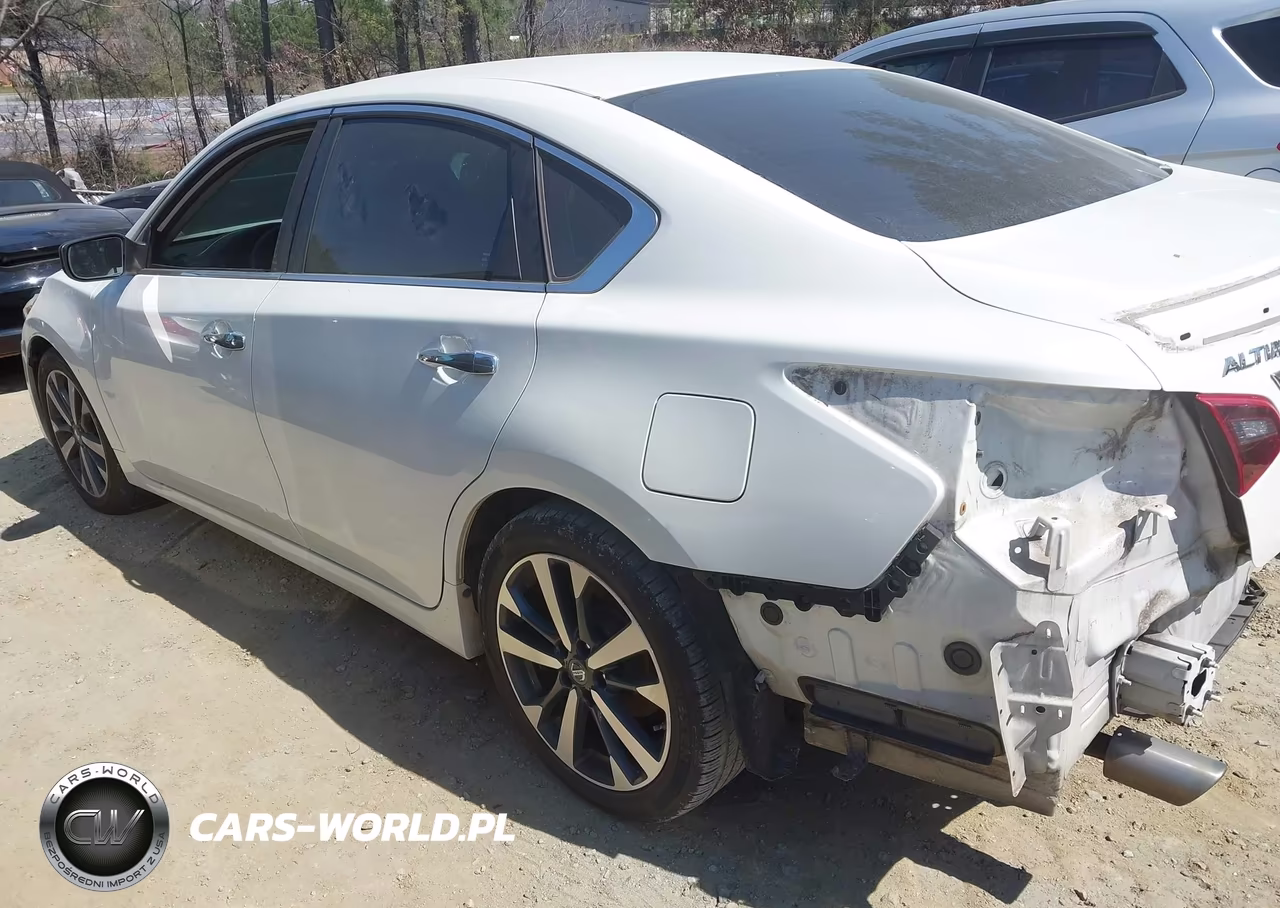2017 Nissan Altima 2.5 Sr VIN:1N4AL3AP4HC157619 - 14