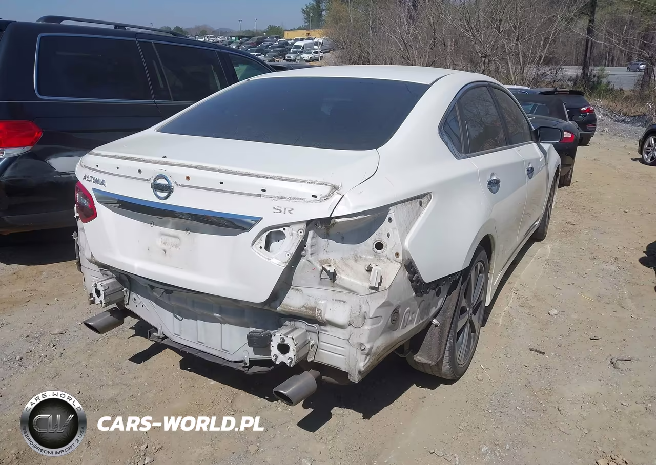 2017 Nissan Altima 2.5 Sr VIN:1N4AL3AP4HC157619 - 4