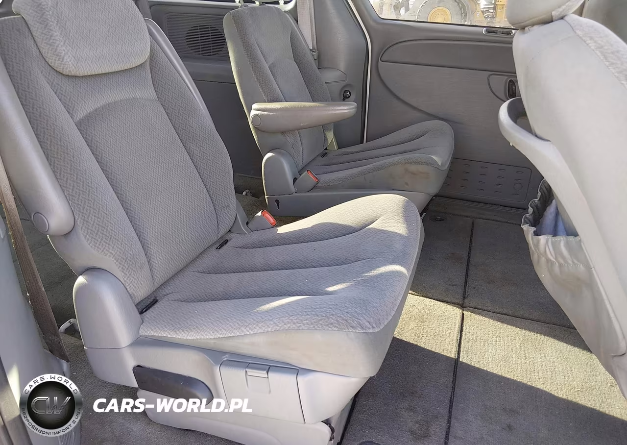 2005 Chrysler Town & Country Lx VIN:2C4GP44R35R552700 - 8