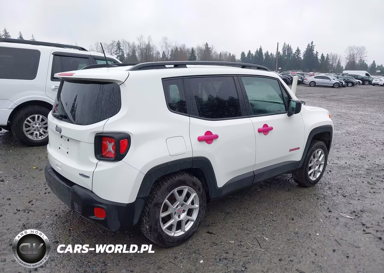2022 Jeep Renegade Latitude 4X4 VIN:ZACNJDB17NPN62217 - 4
