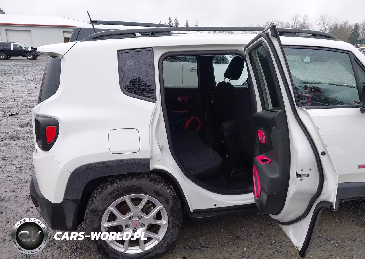 2022 Jeep Renegade Latitude 4X4 VIN:ZACNJDB17NPN62217 - 8