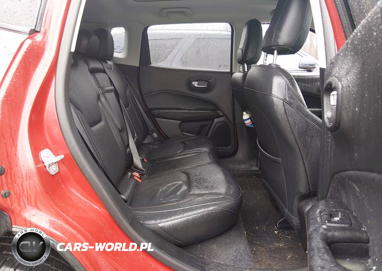 2018 Jeep Compass Limited 4X4 VIN:3C4NJDCB5JT116869 - 8