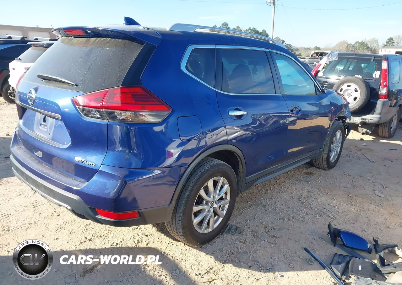 2017 Nissan Rogue Sv VIN:5N1AT2MV0HC821196 - 4
