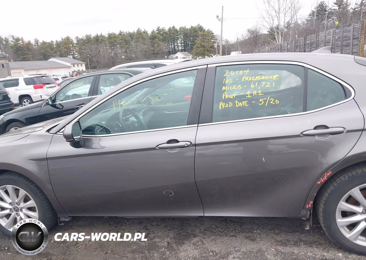 2020 Toyota Camry Le VIN:4T1C11AK5LU956499 - 15