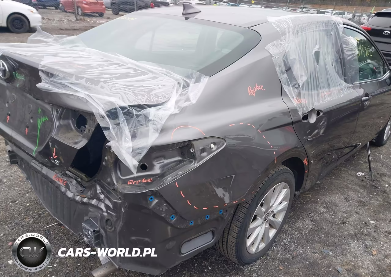 2020 Toyota Camry Le VIN:4T1C11AK5LU956499 - 4