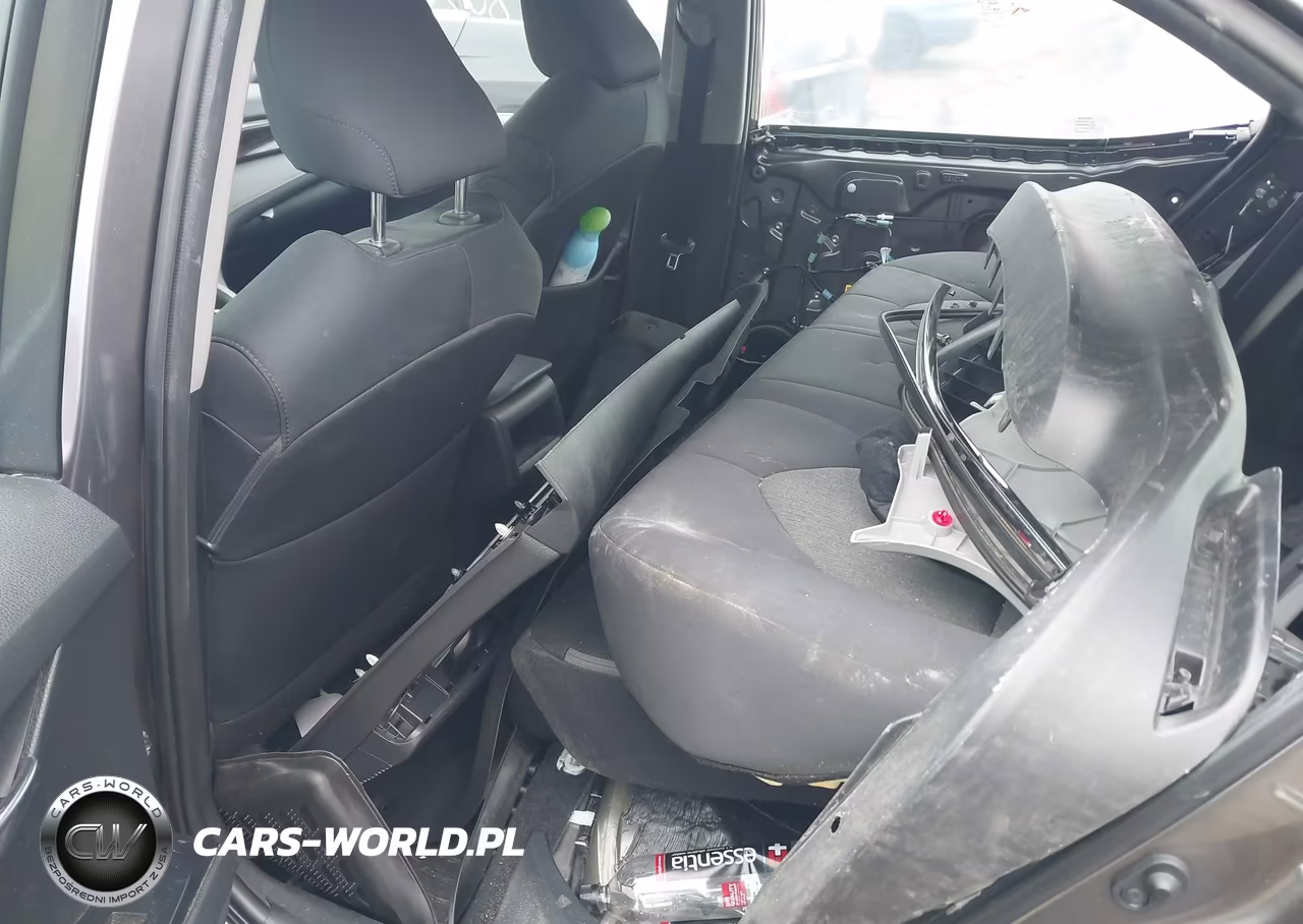 2020 Toyota Camry Le VIN:4T1C11AK5LU956499 - 8