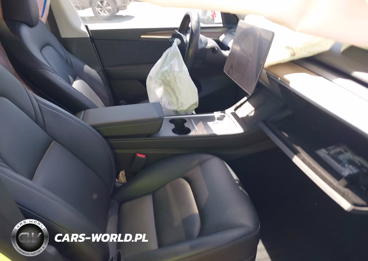 2023 Tesla Model Y Performance Dual Motor All-Wheel Drive VIN:7SAYGDEFXPF701775 - 5